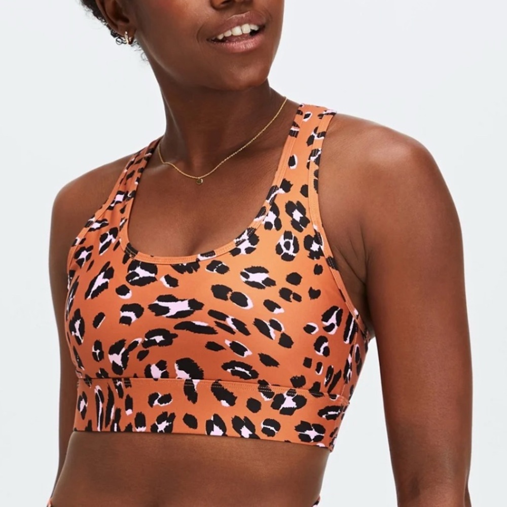 Fabletics On-The-Go Leopard Print Sports Bra M Burnt Ochre Wavy Leo NWT